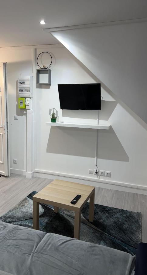 Appartement moderne refait à neuf proximité centre ville et plage Coudekerque-Branche Esterno foto
