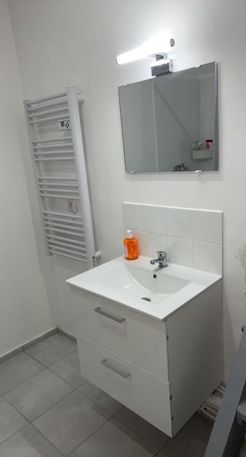 Appartement moderne refait à neuf proximité centre ville et plage Coudekerque-Branche Esterno foto
