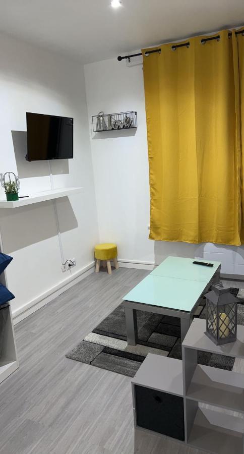 Appartement moderne refait à neuf proximité centre ville et plage Coudekerque-Branche Esterno foto