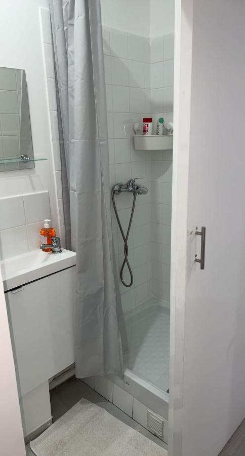 Appartement moderne refait à neuf proximité centre ville et plage Coudekerque-Branche Esterno foto