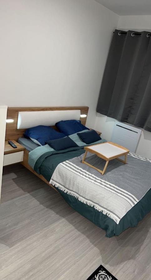 Appartement moderne refait à neuf proximité centre ville et plage Coudekerque-Branche Esterno foto
